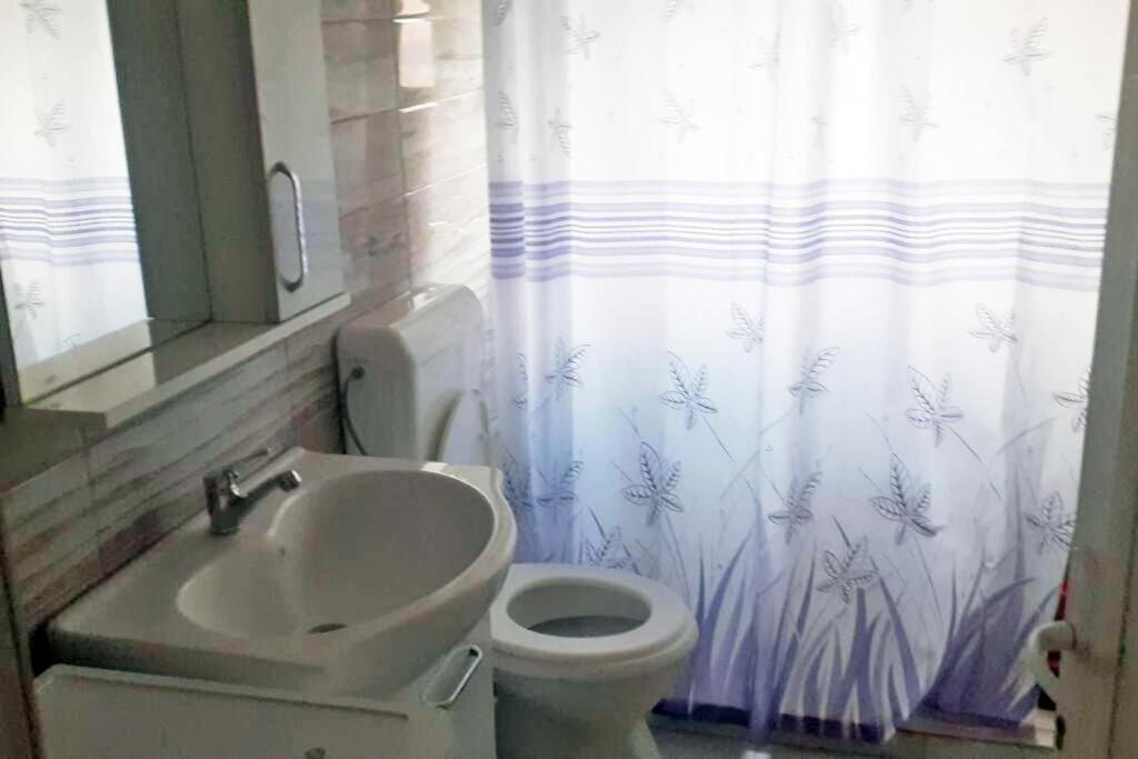 Lovely 1 Bedroom Within Walking Distance, Views Peje Buitenkant foto