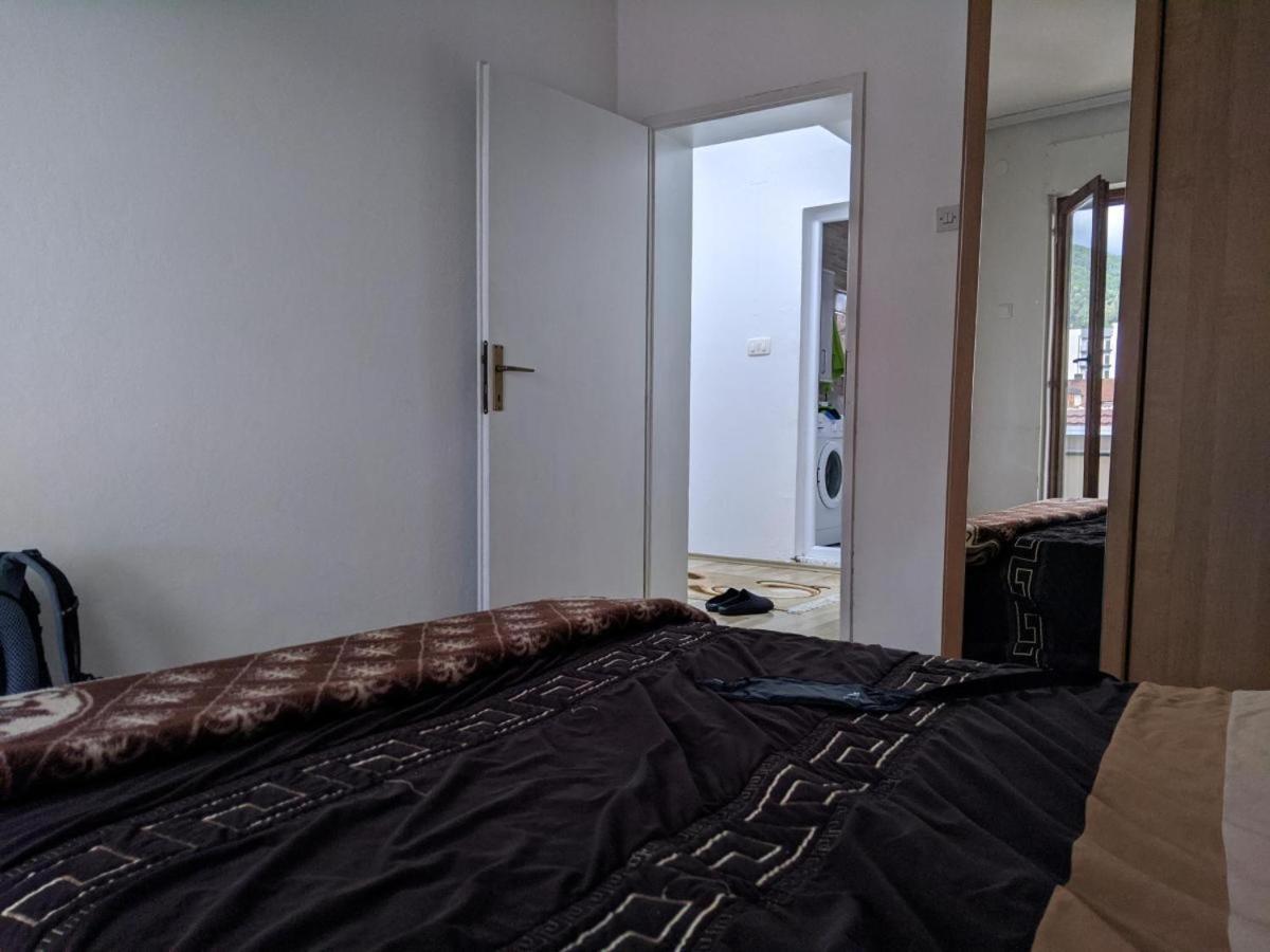 Lovely 1 Bedroom Within Walking Distance, Views Peje Buitenkant foto